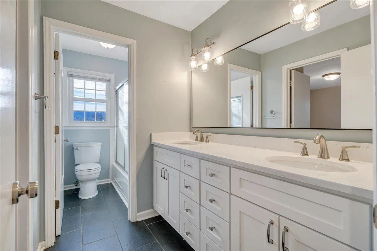 2718 Fletcher ST - Photo 22