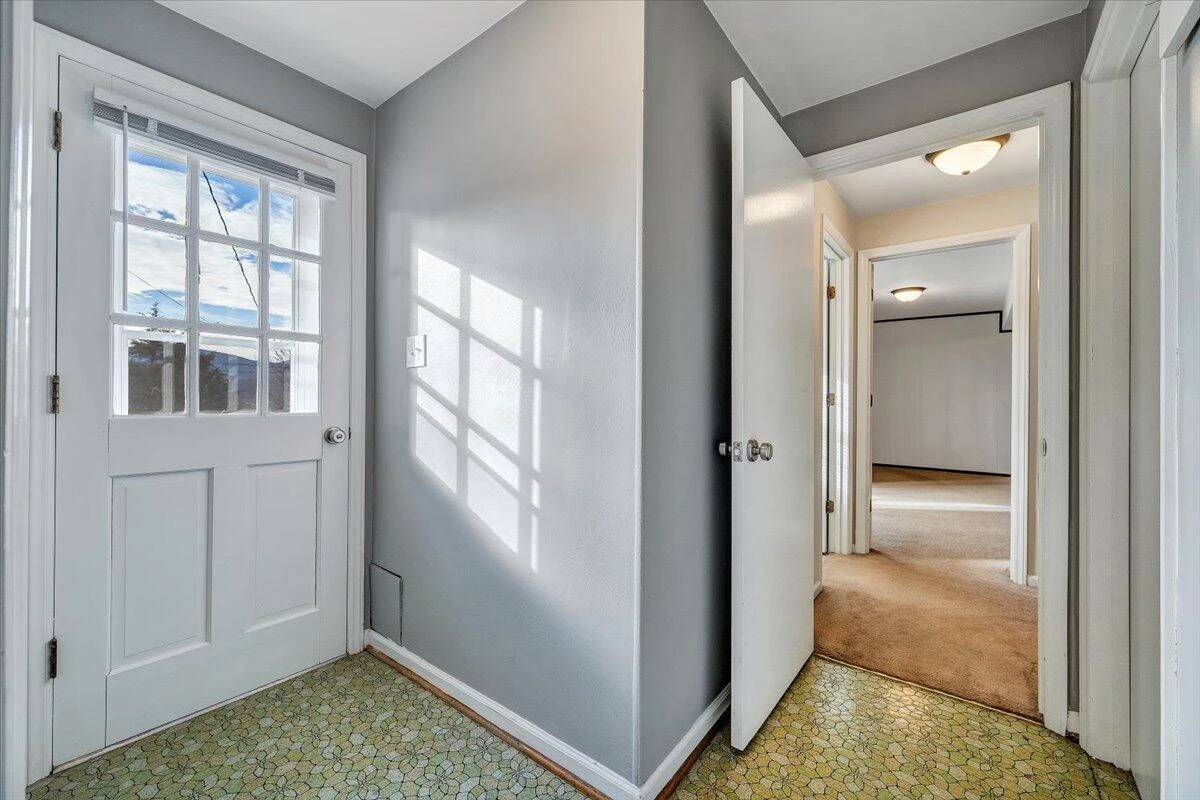 2718 Fletcher ST - Photo 30