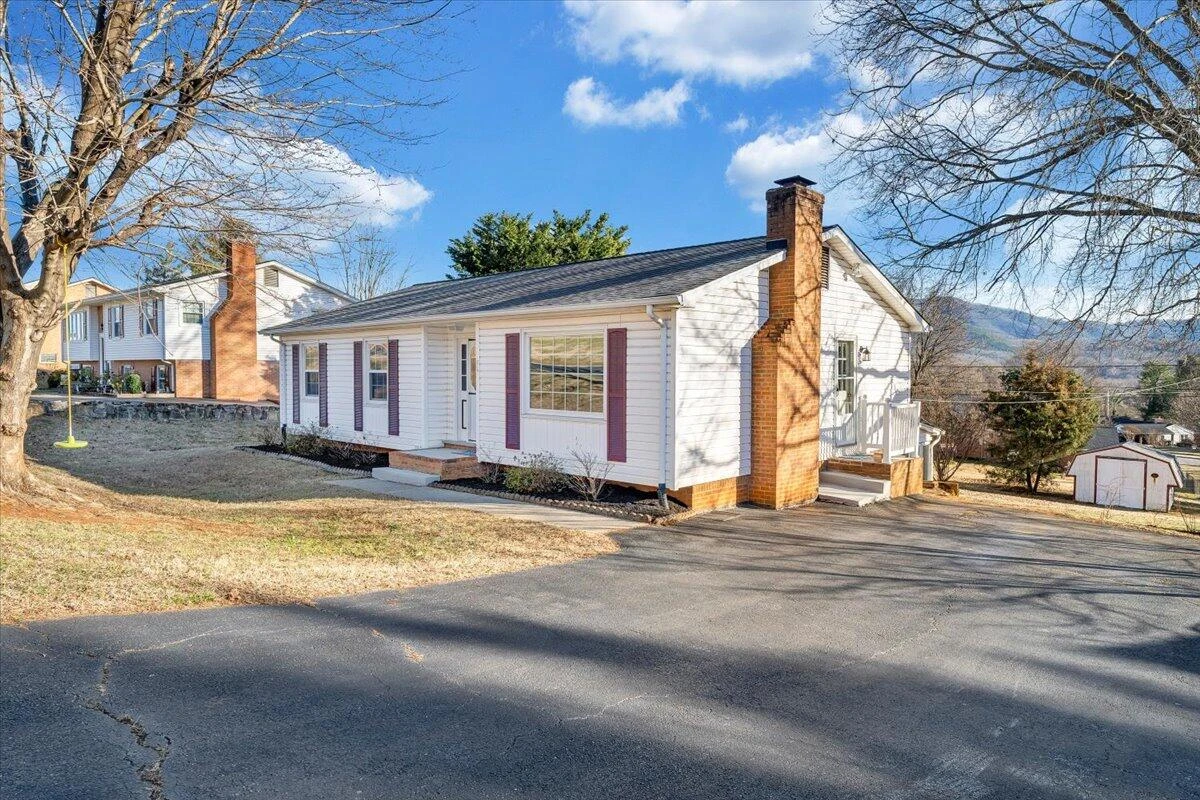 2718 Fletcher ST - Photo 46