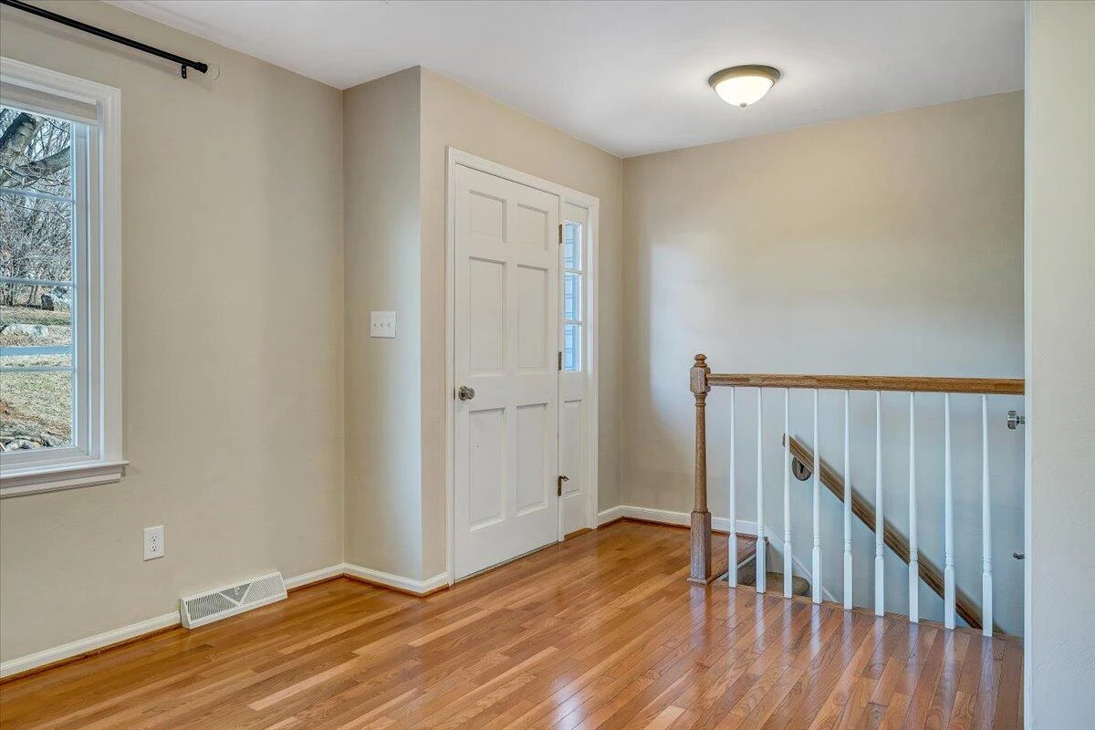 2718 Fletcher ST - Photo 11