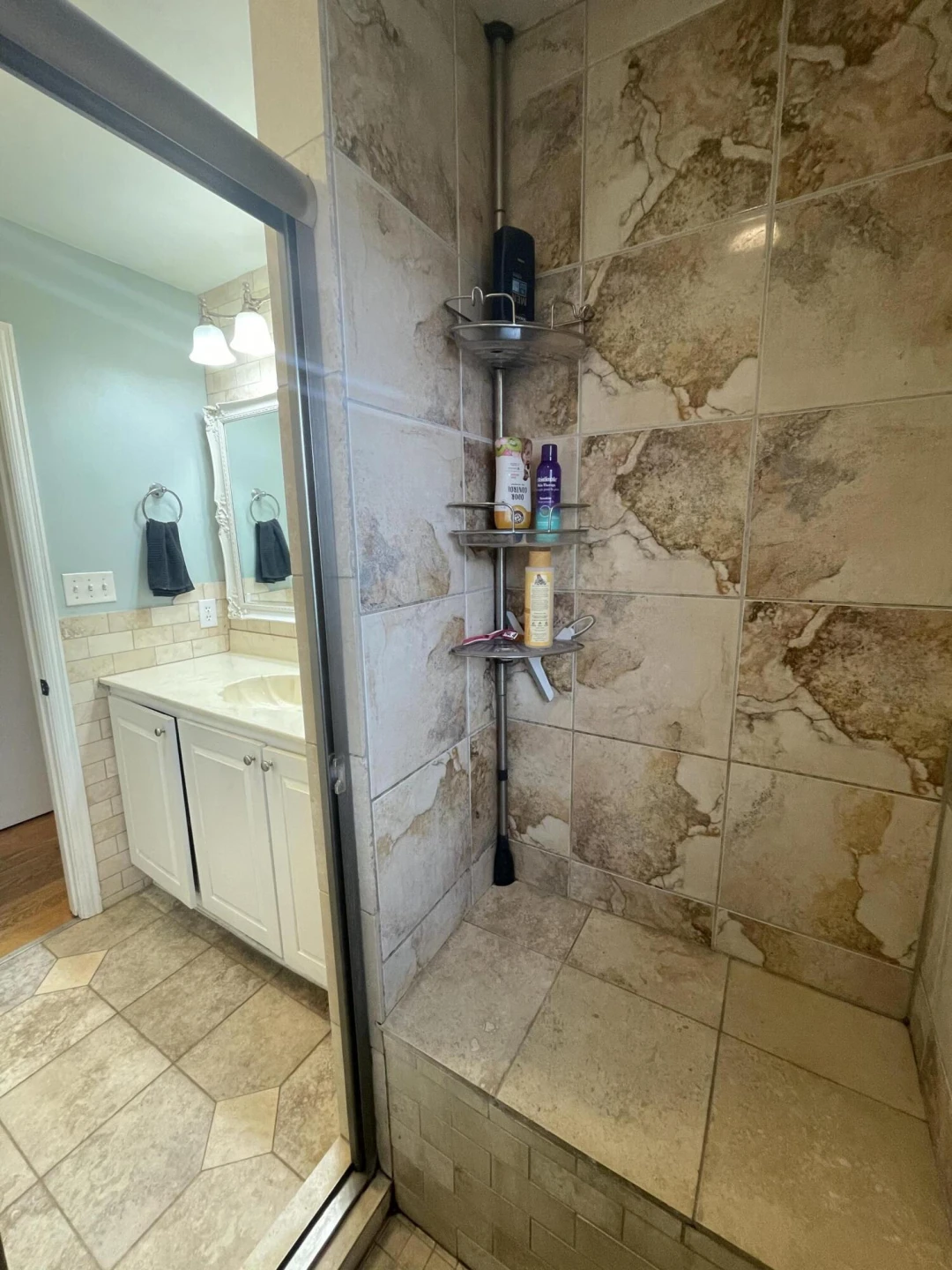 1124 Roundtree DR - Photo 25
