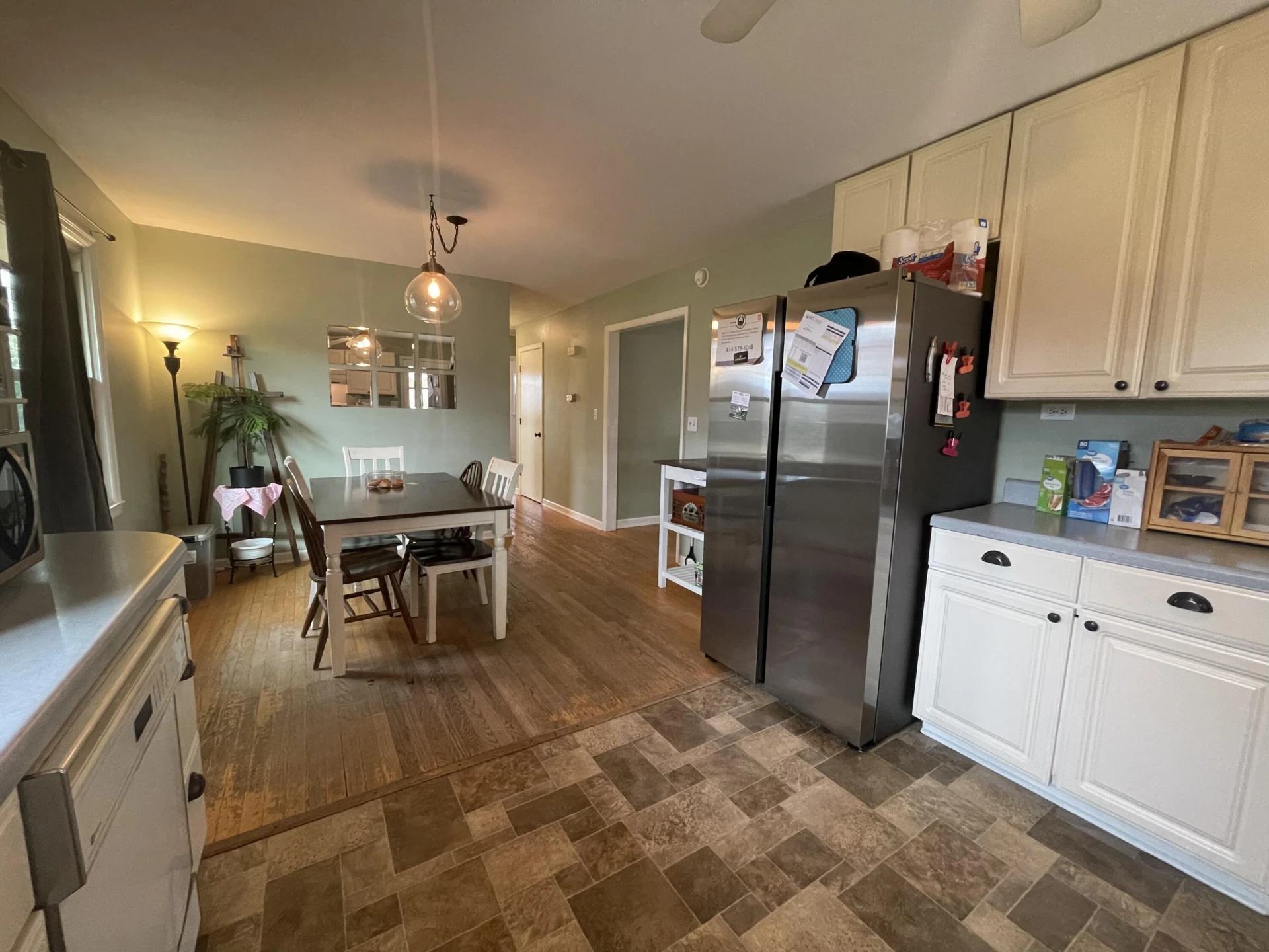 1124 Roundtree DR - Photo 7