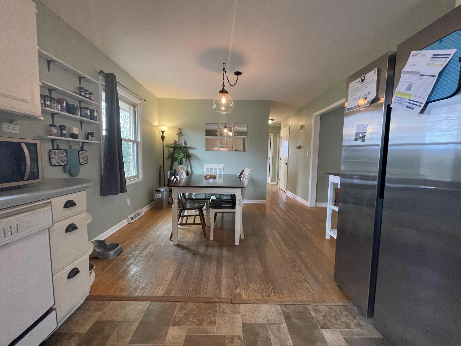 1124 Roundtree DR - Photo 8