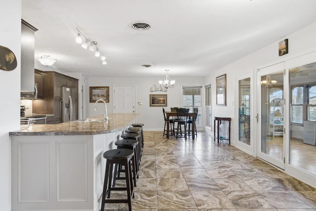 3537 Ferncliff RD - Photo 12