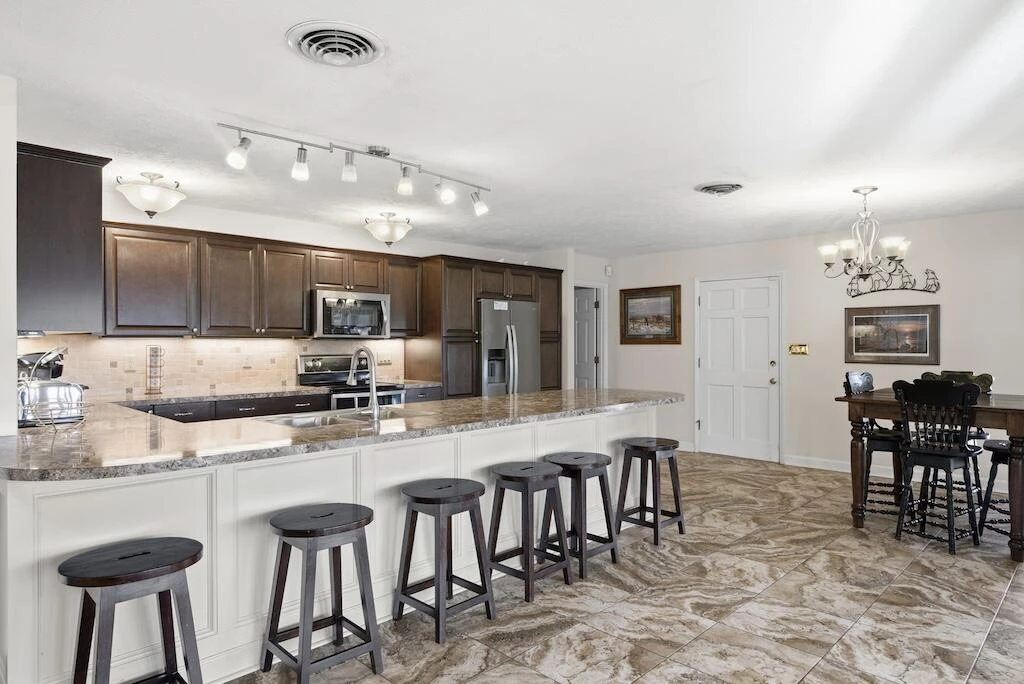 3537 Ferncliff RD - Photo 13