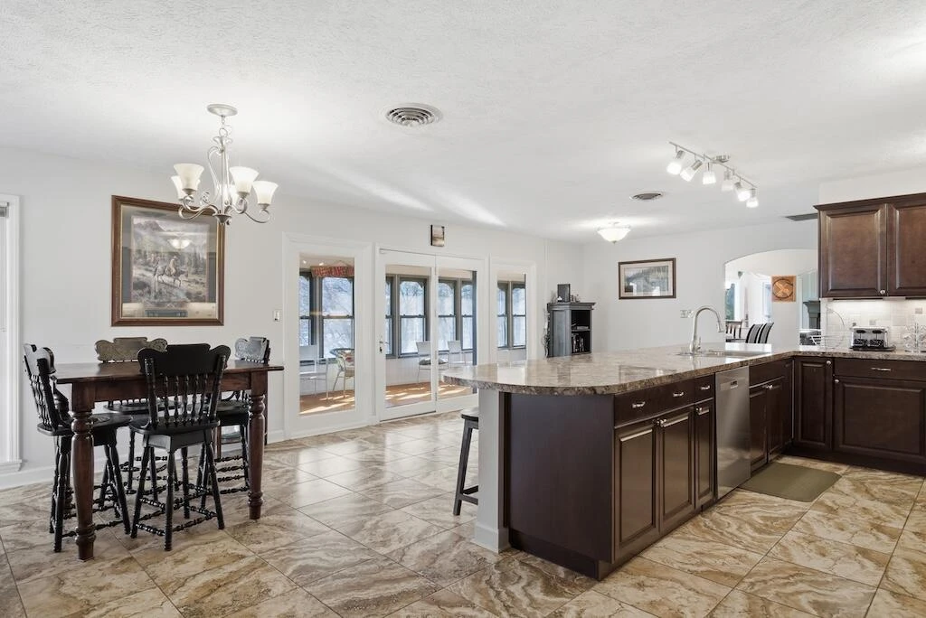 3537 Ferncliff RD - Photo 17