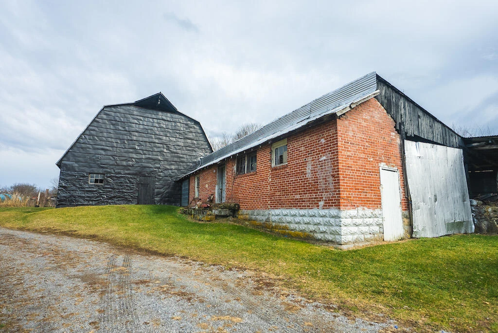 230 Barnes LN - Photo 65