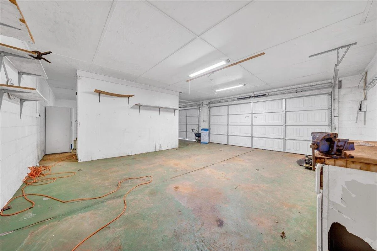 2011 Spencer-Preston RD - Photo 115