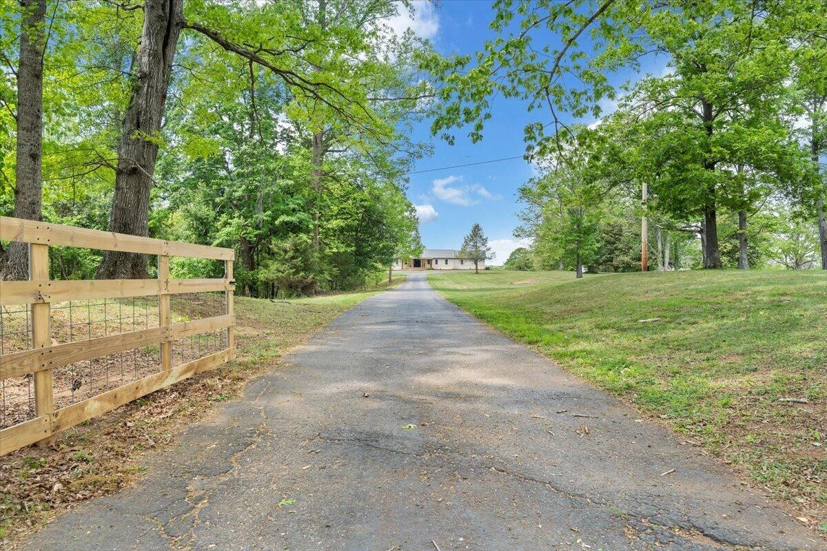 2011 Spencer-Preston RD - Photo 124