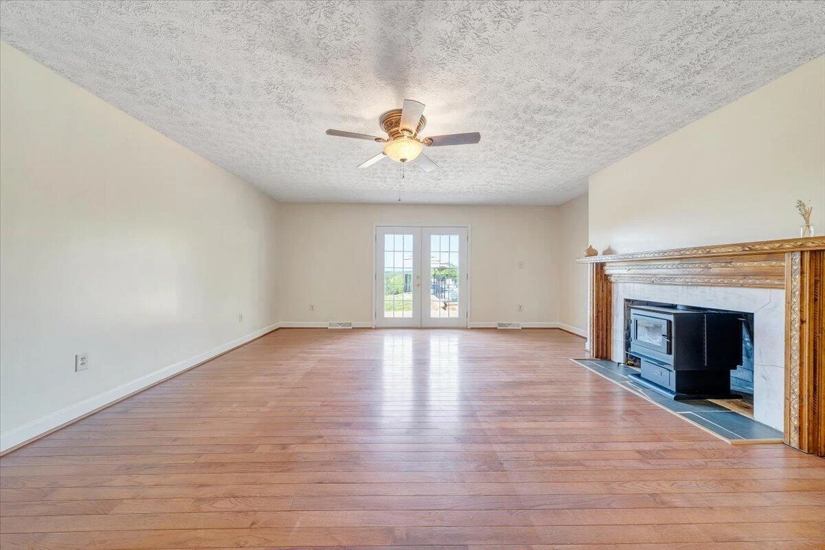 2011 Spencer-Preston RD - Photo 13