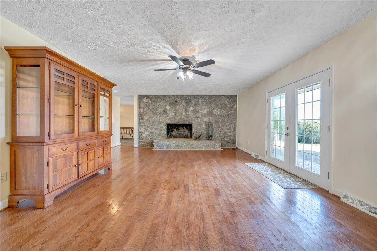 2011 Spencer-Preston RD - Photo 45