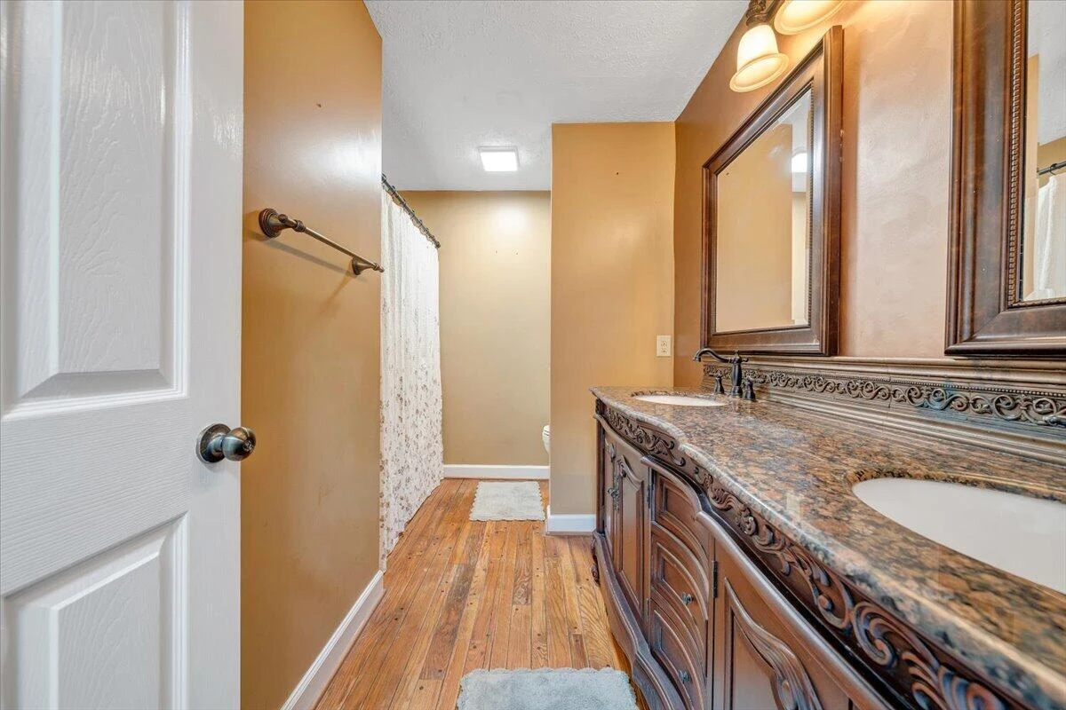 2011 Spencer-Preston RD - Photo 60