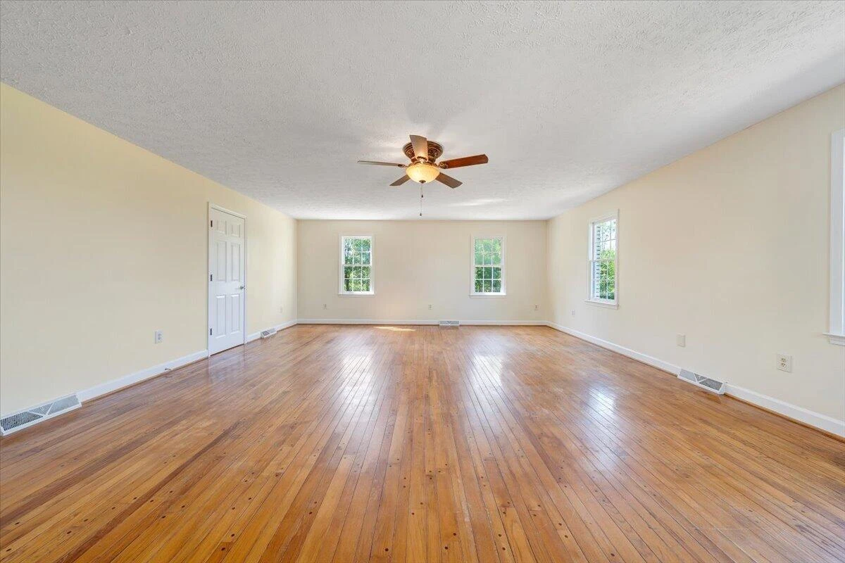 2011 Spencer-Preston RD - Photo 65