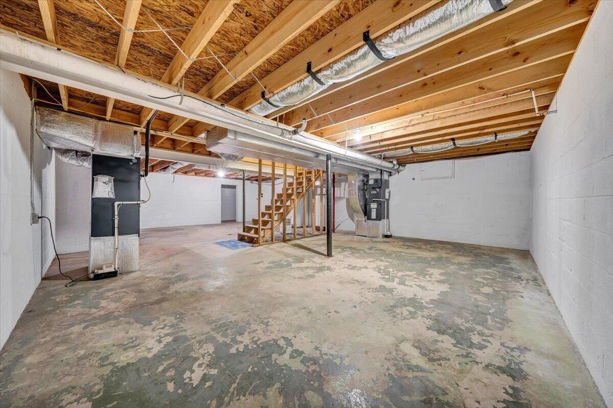 2011 Spencer-Preston RD - Photo 75