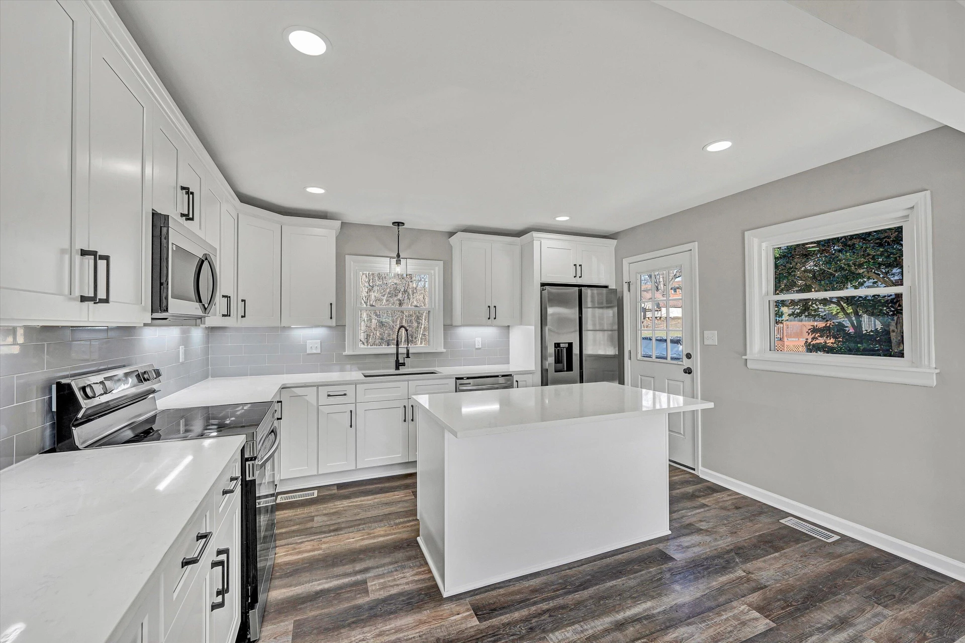232 Verndale DR - Photo 18