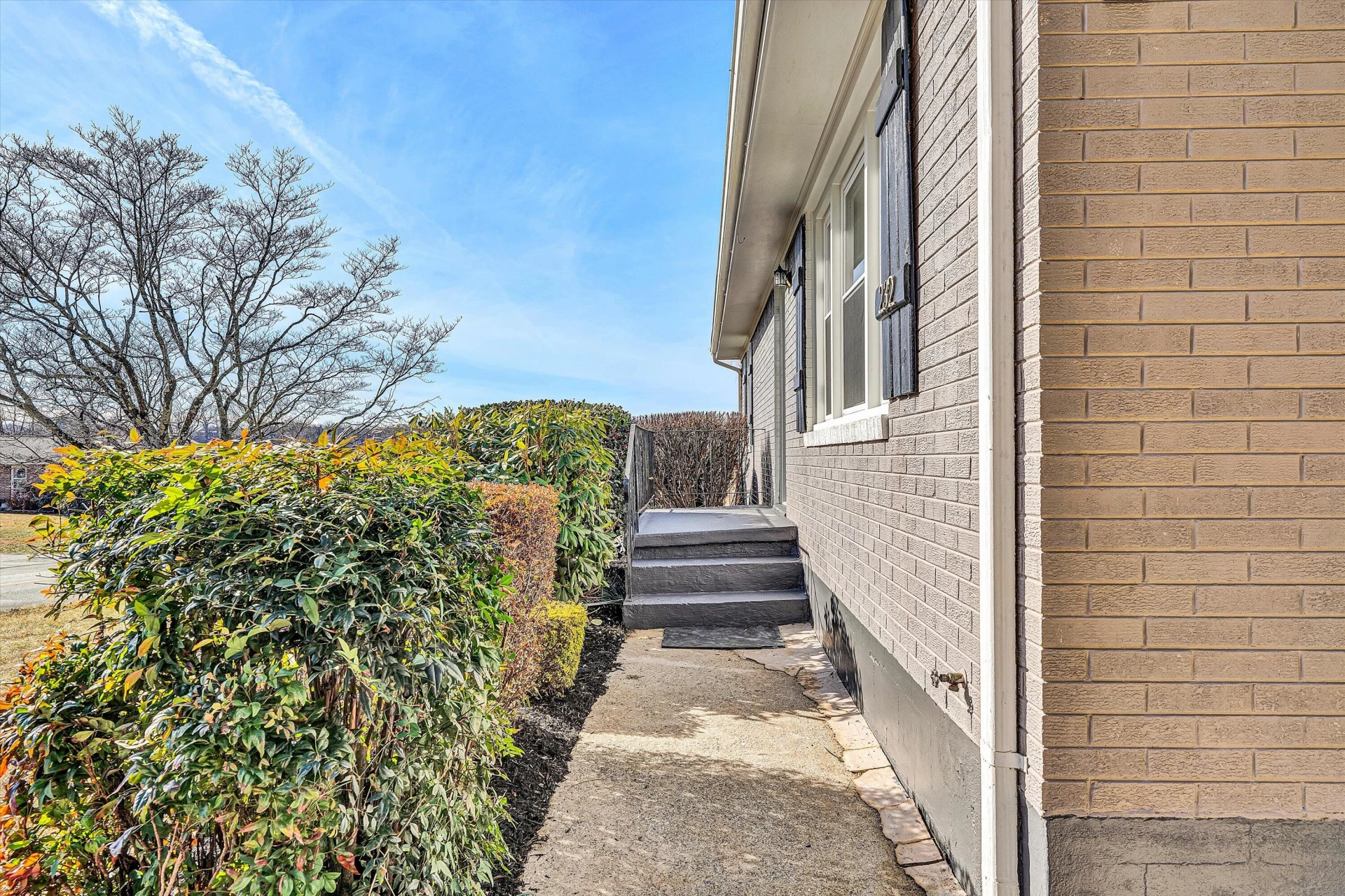 232 Verndale DR - Photo 7