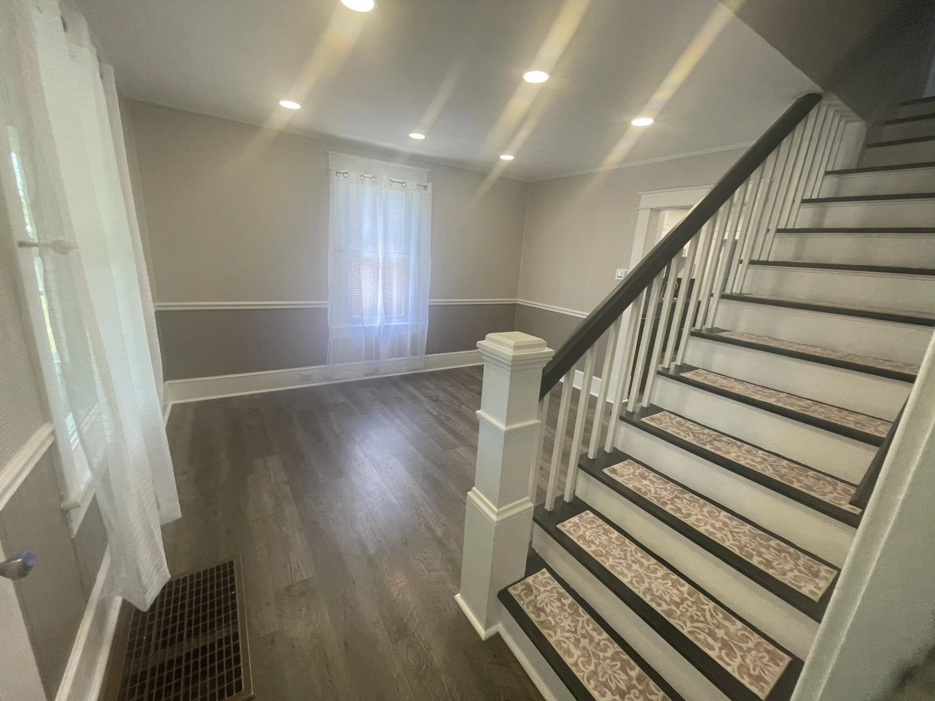 216 W Augusta AVE - Photo 21