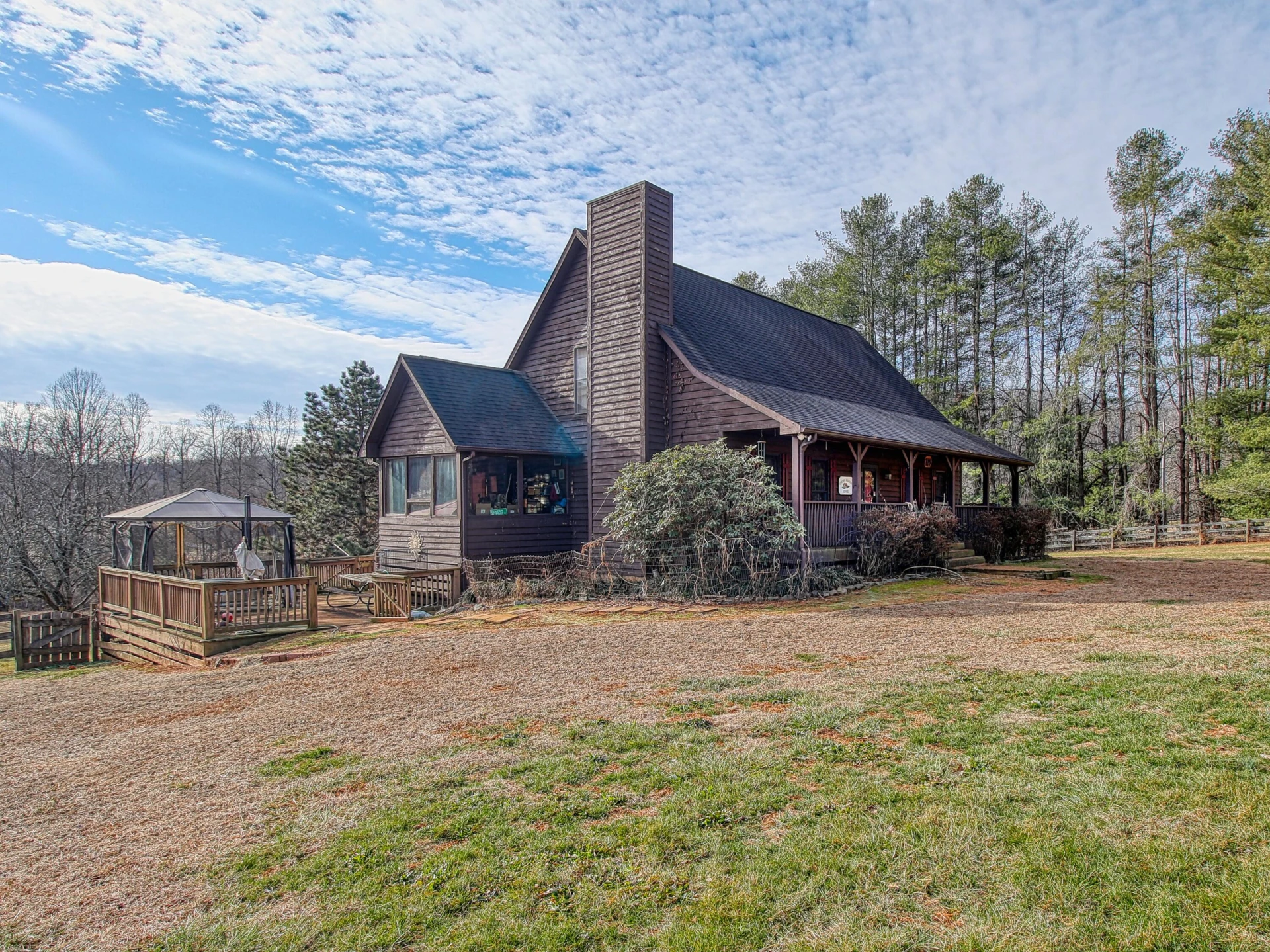 749 High Meadows DR