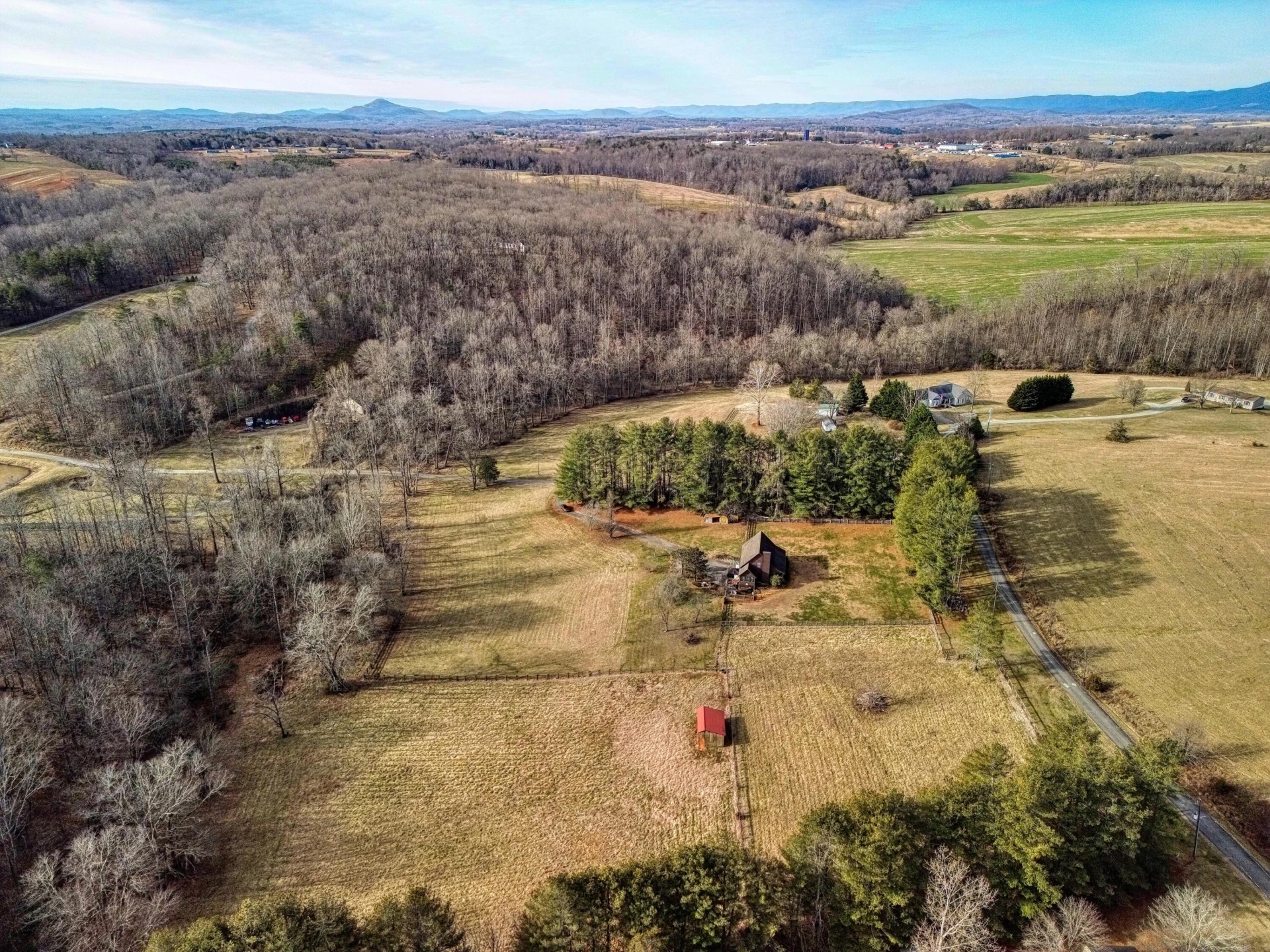 749 High Meadows DR - Photo 3