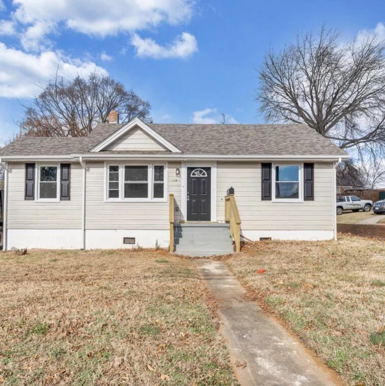 124 Fleming AVE NE