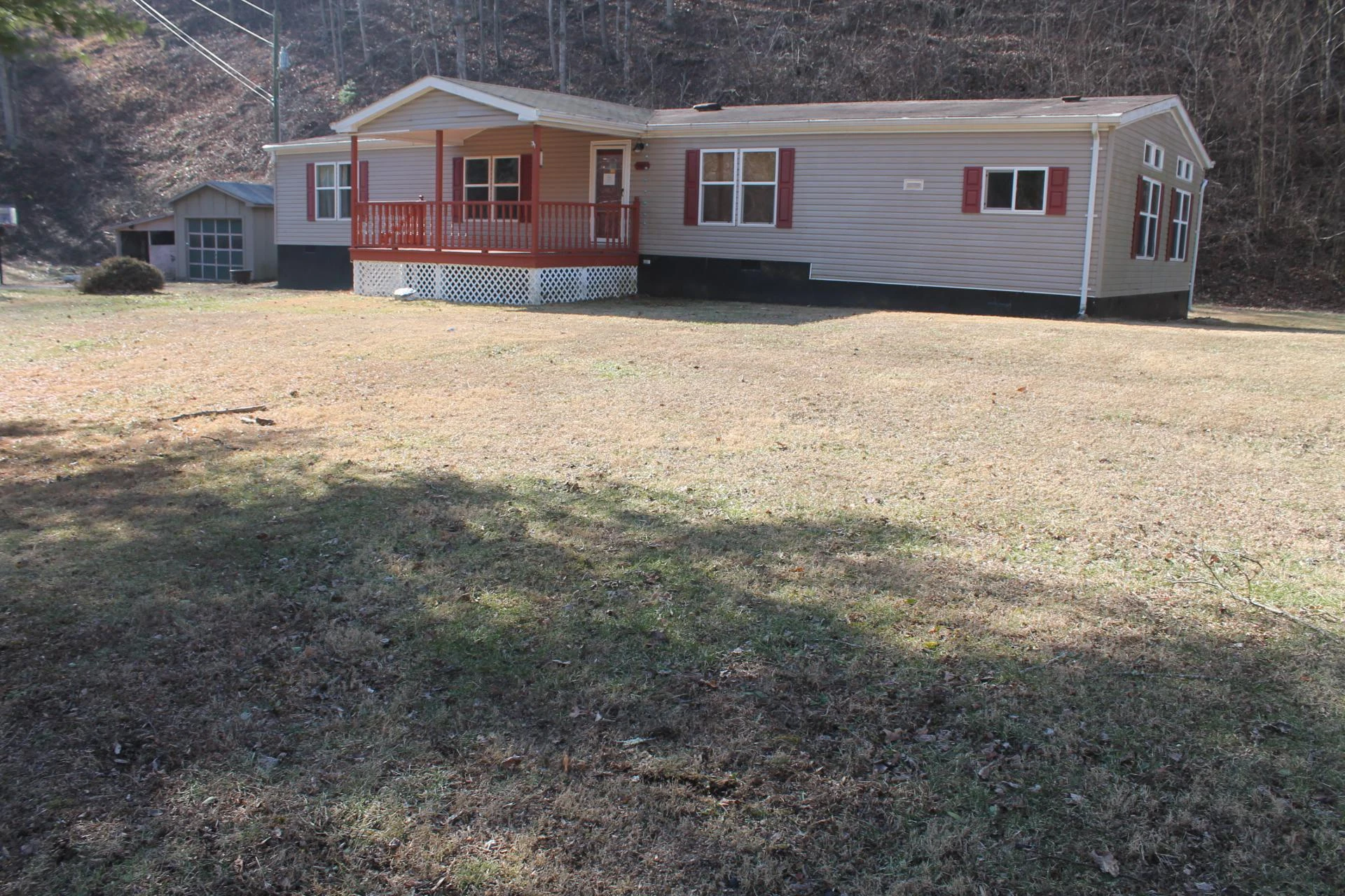 5406 Johnson Creek RD - Photo 2