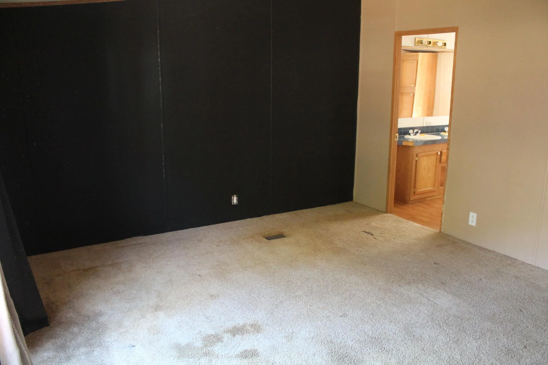 5406 Johnson Creek RD - Photo 24