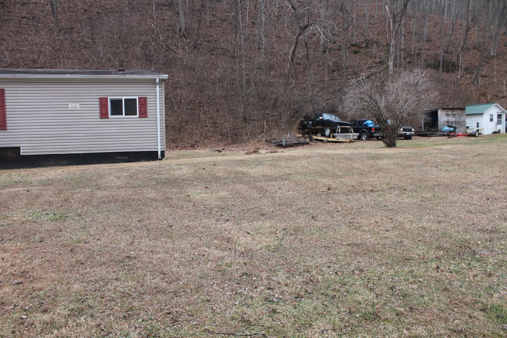 5406 Johnson Creek RD - Photo 3