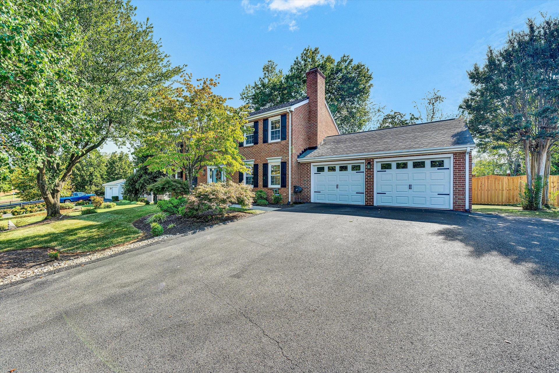 5114 Huntridge RD - Photo 3