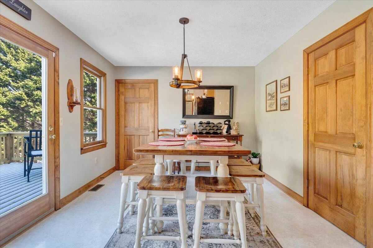 225 Dillard LN - Photo 14