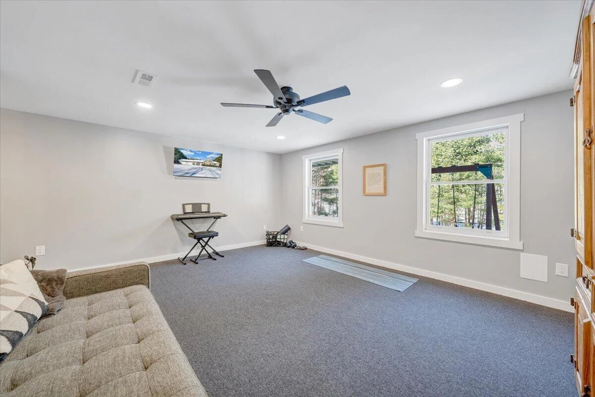 225 Dillard LN - Photo 45