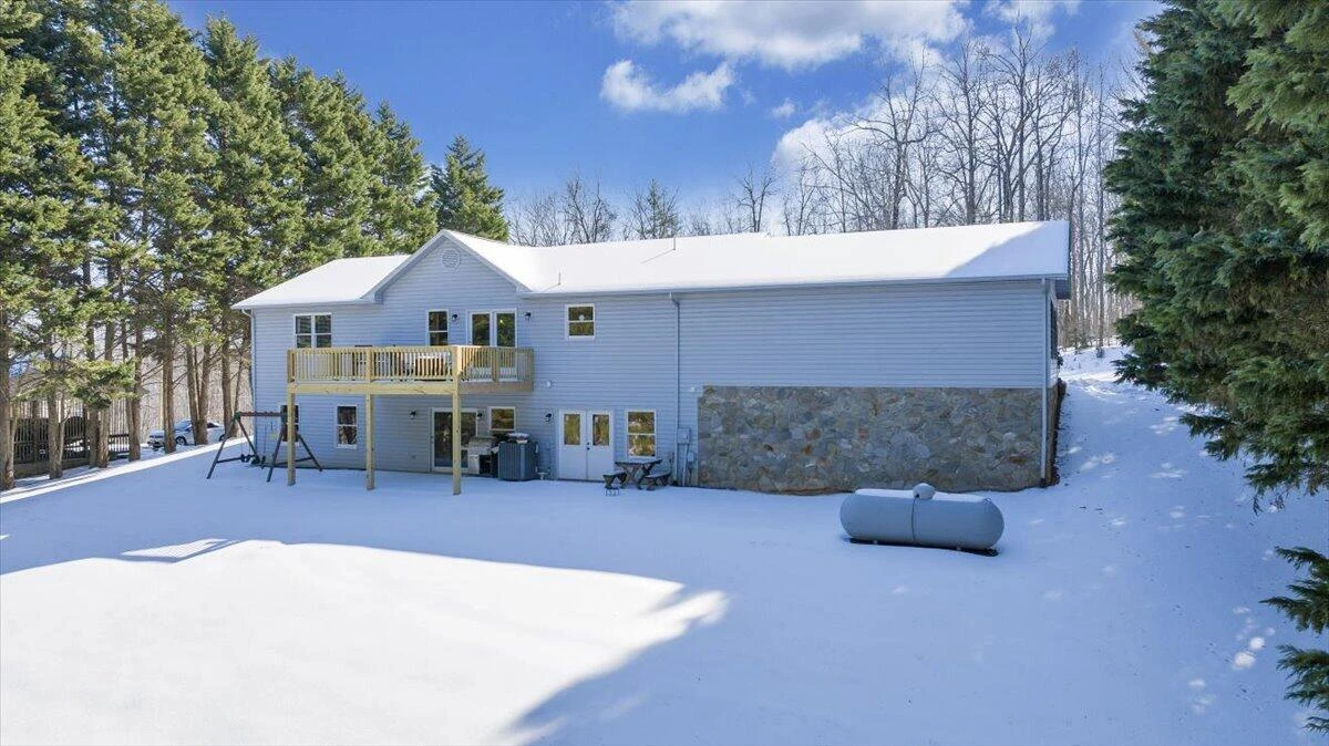 225 Dillard LN - Photo 56