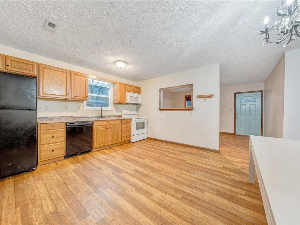 175 Peach CT - Photo 7