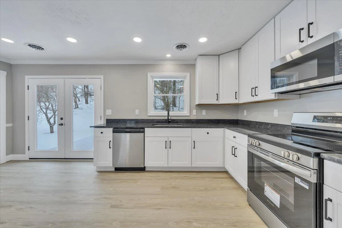 1020 Boones Mill RD - Photo 13