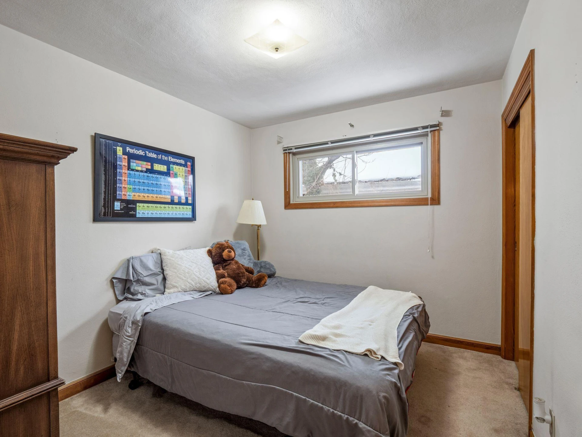 1025 Fisher AVE - Photo 11