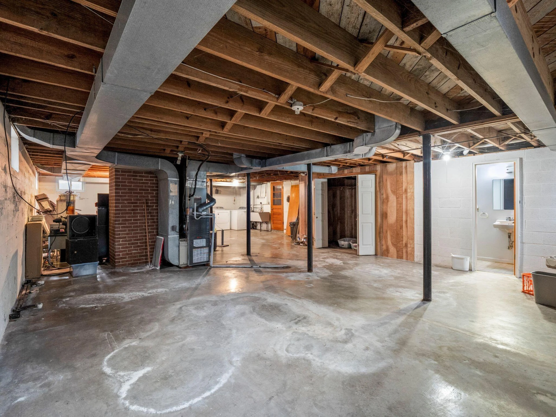 1025 Fisher AVE - Photo 16