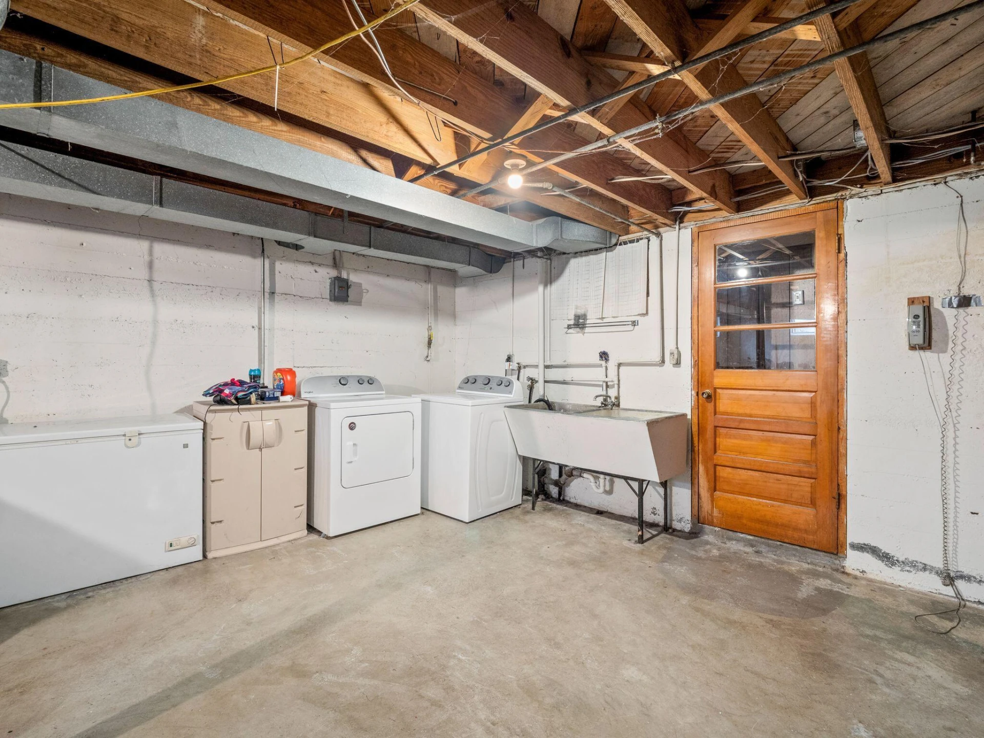 1025 Fisher AVE - Photo 17