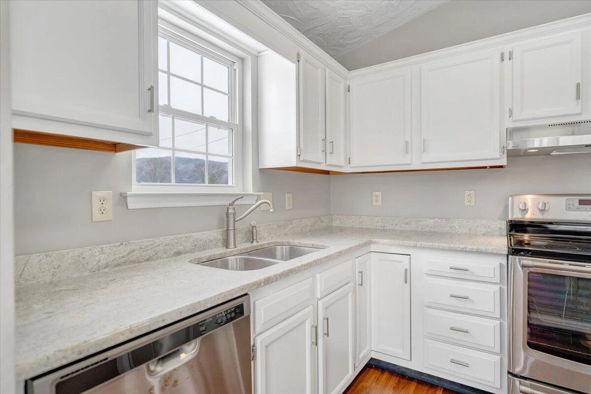 5957 PLANTATION RD - Photo 16