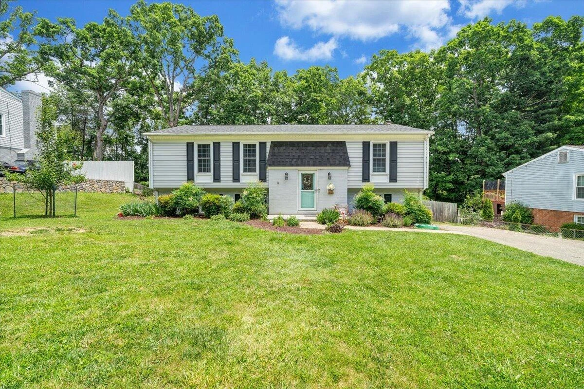 2919 Purple Finch RD - Photo 2