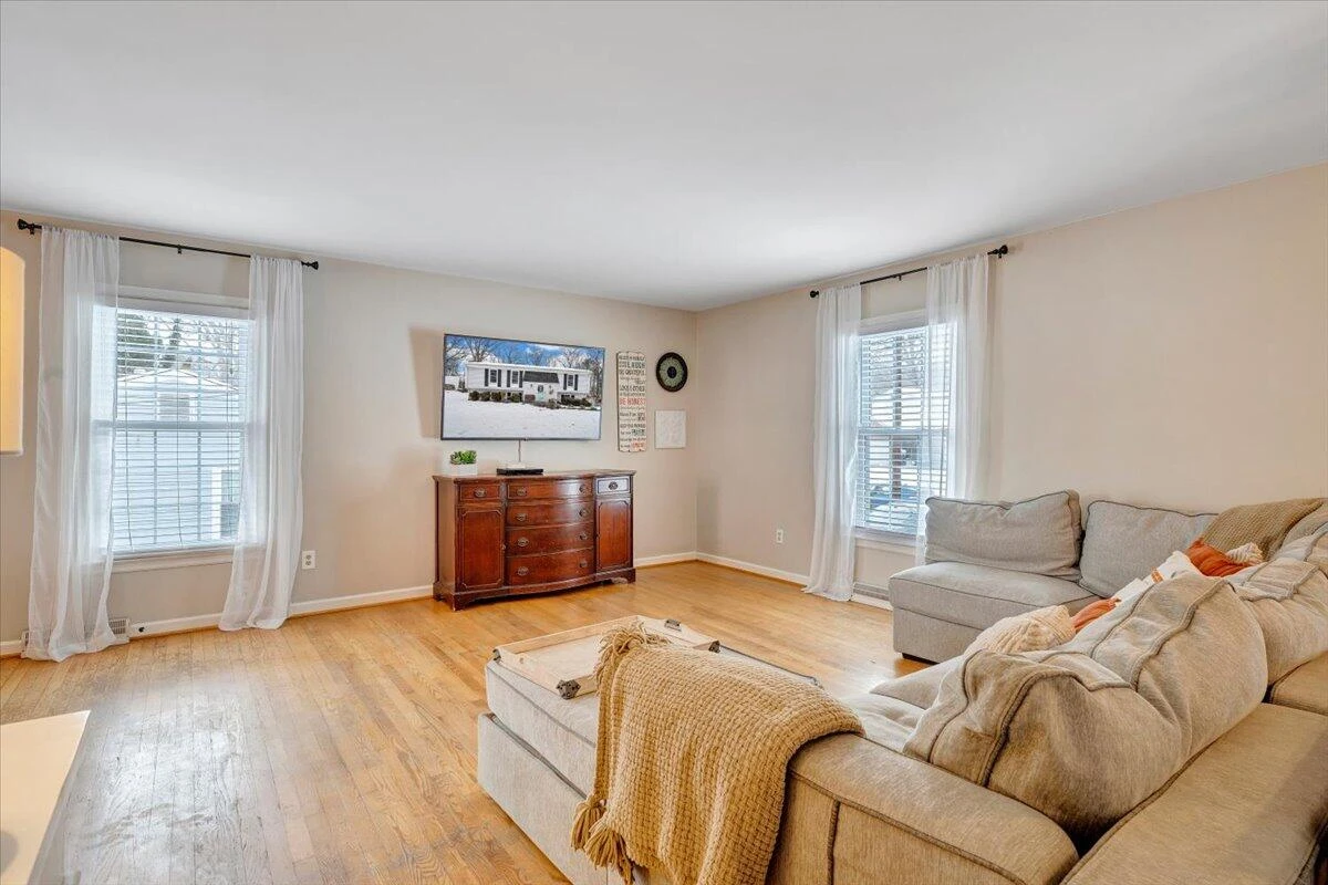 2919 Purple Finch RD - Photo 5