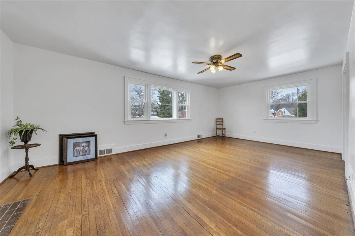 806 Hundley ST - Photo 10
