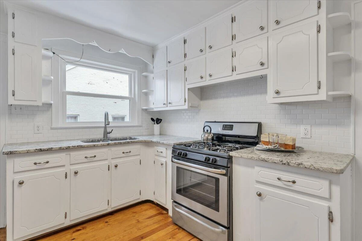 806 Hundley ST - Photo 15