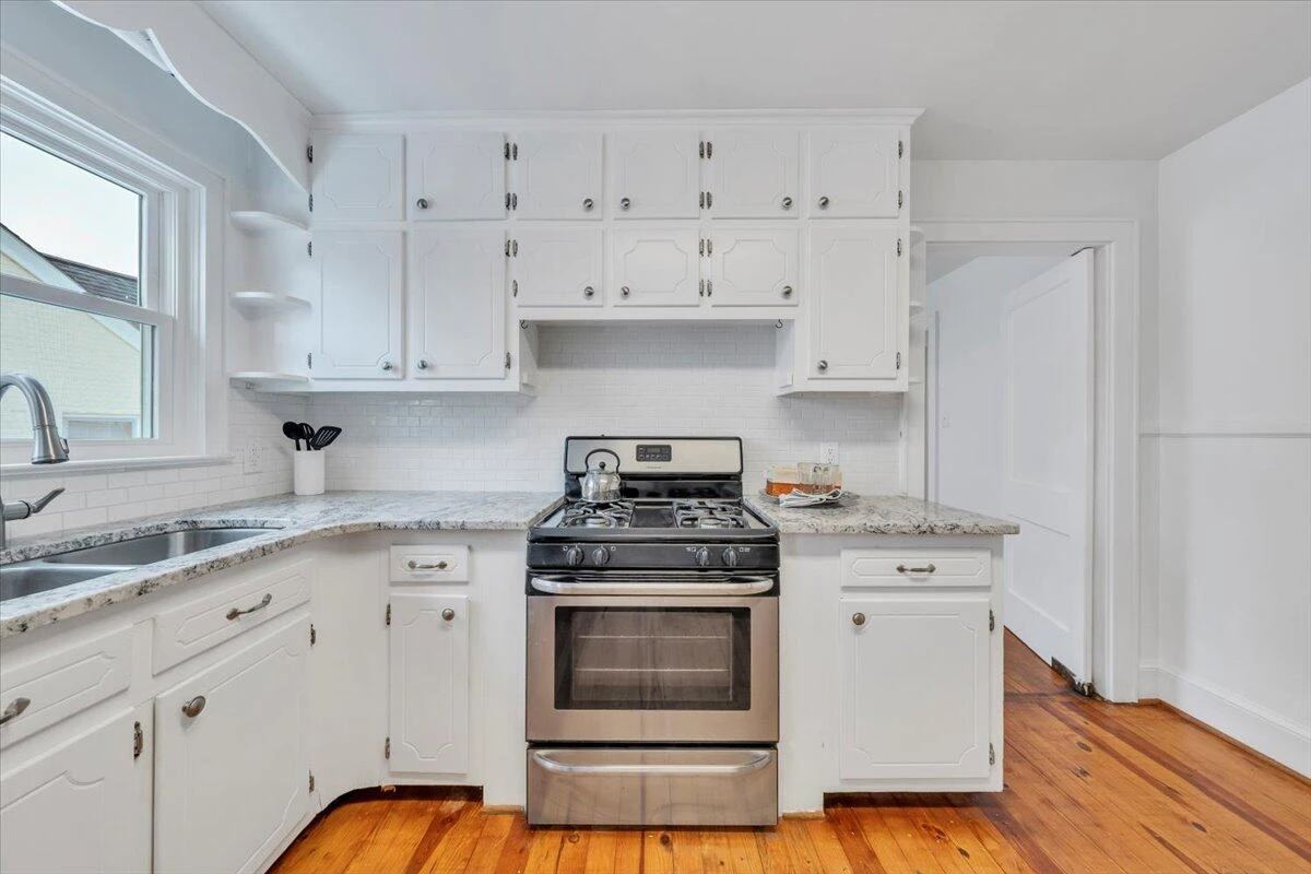 806 Hundley ST - Photo 16