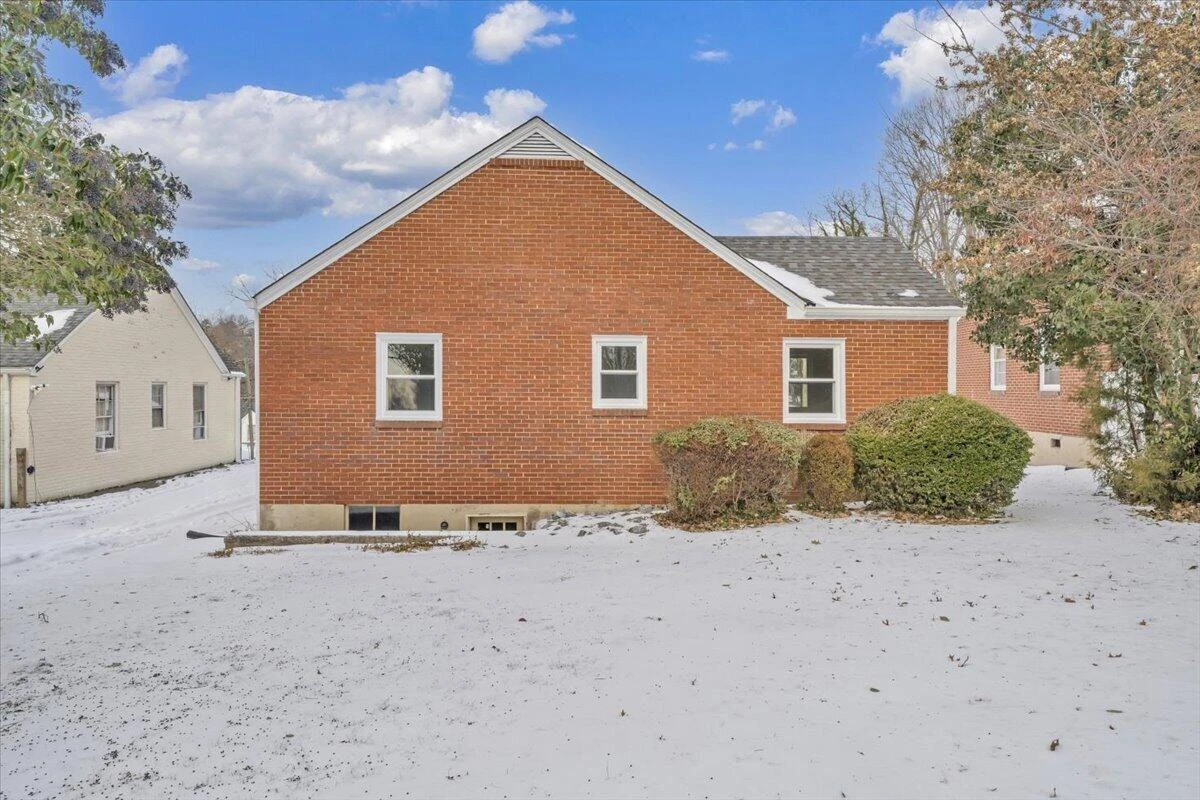 806 Hundley ST - Photo 29
