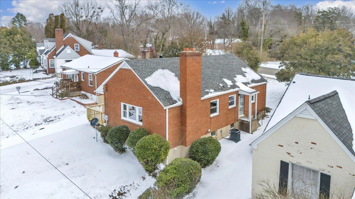806 Hundley ST - Photo 3