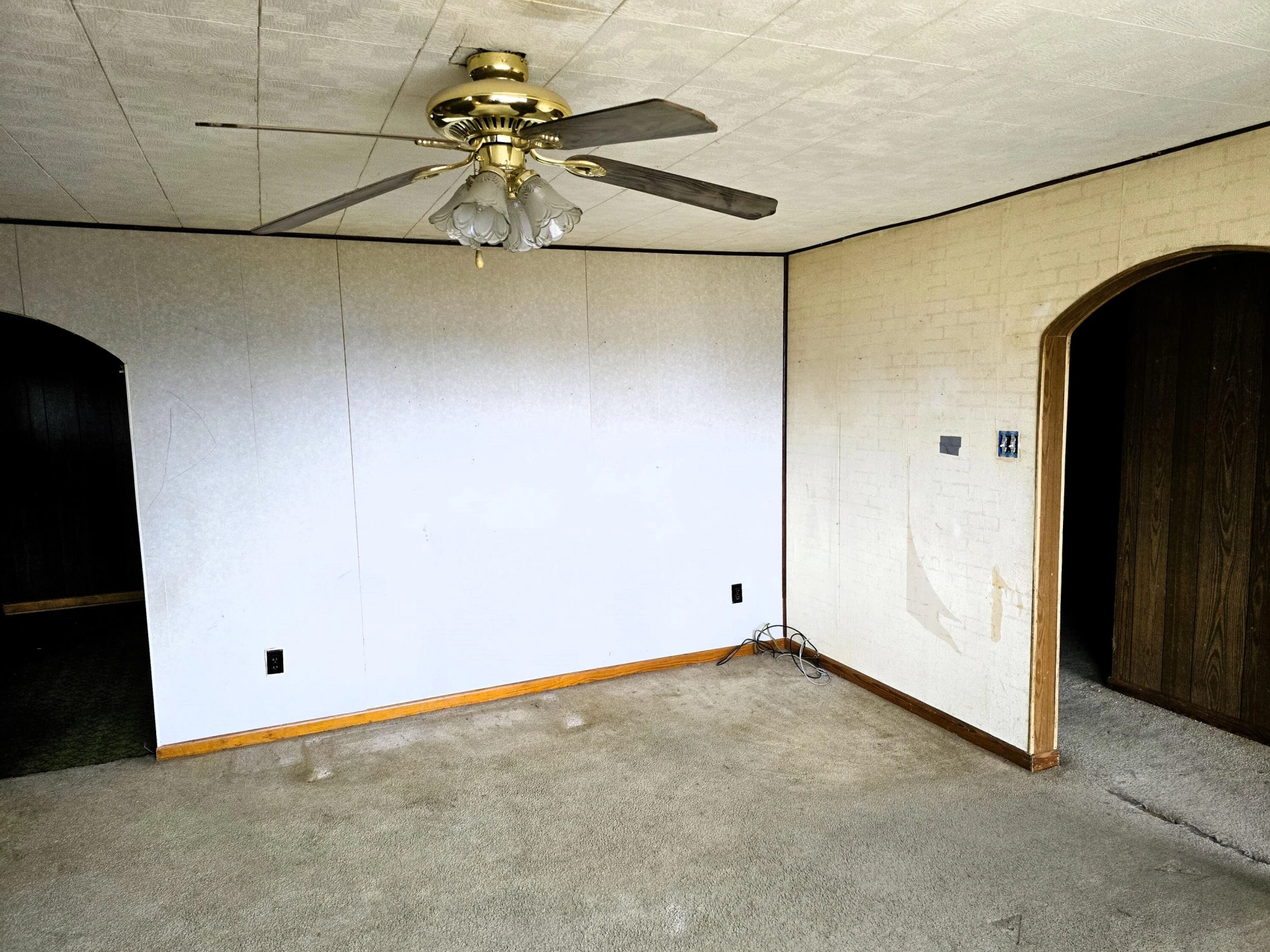 723 N Greenbrier AVE - Photo 15