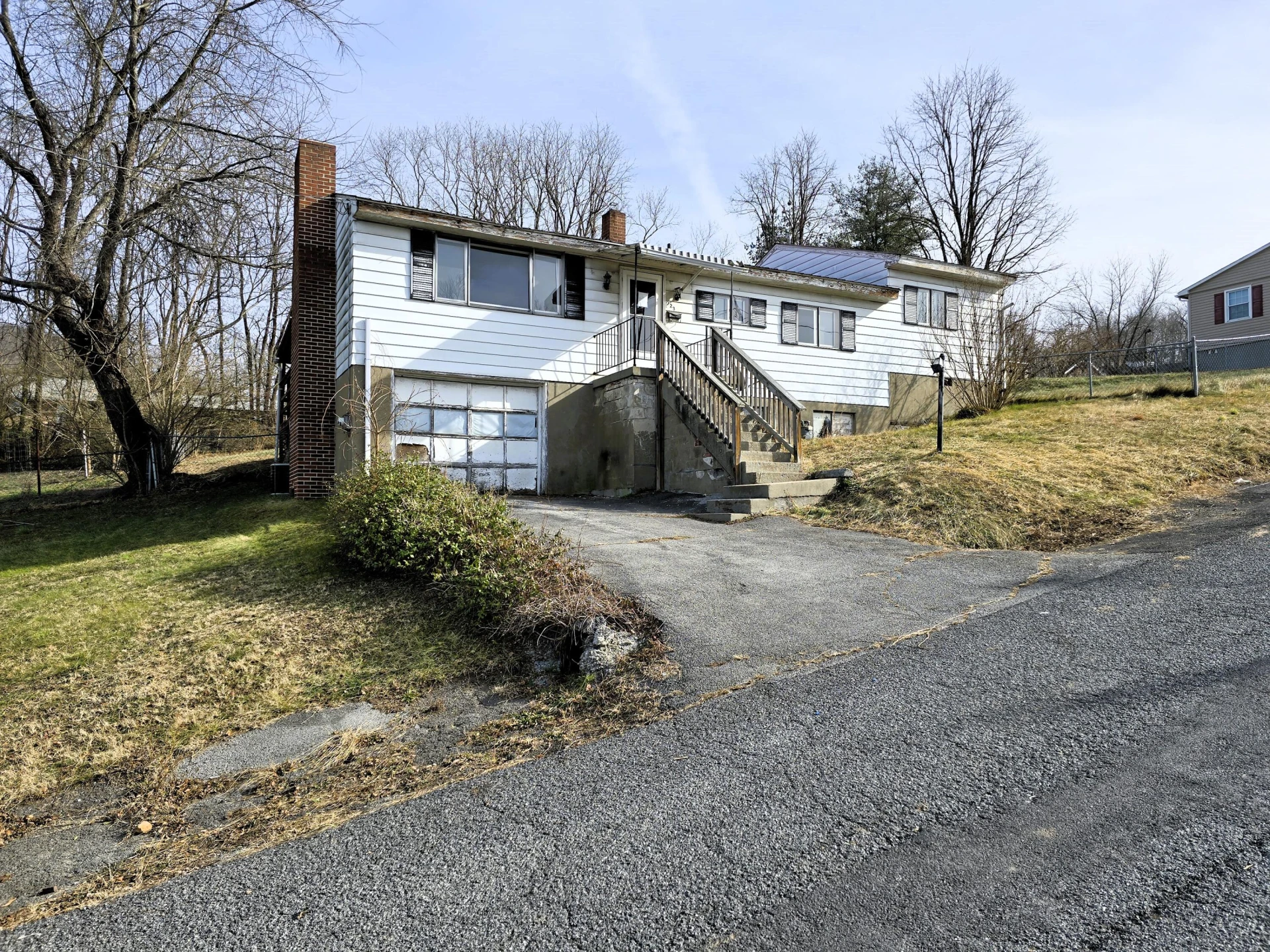 723 N Greenbrier AVE - Photo 3