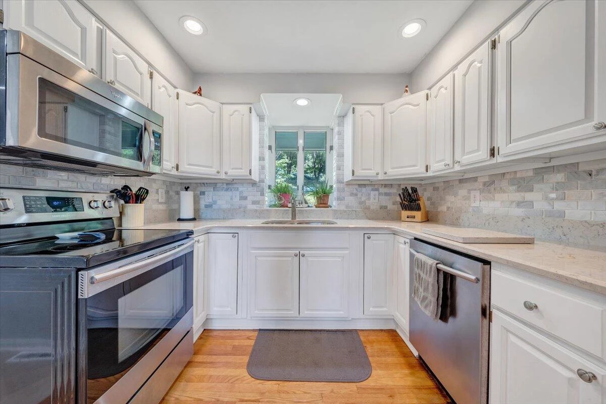 428 Anchor DR - Photo 21