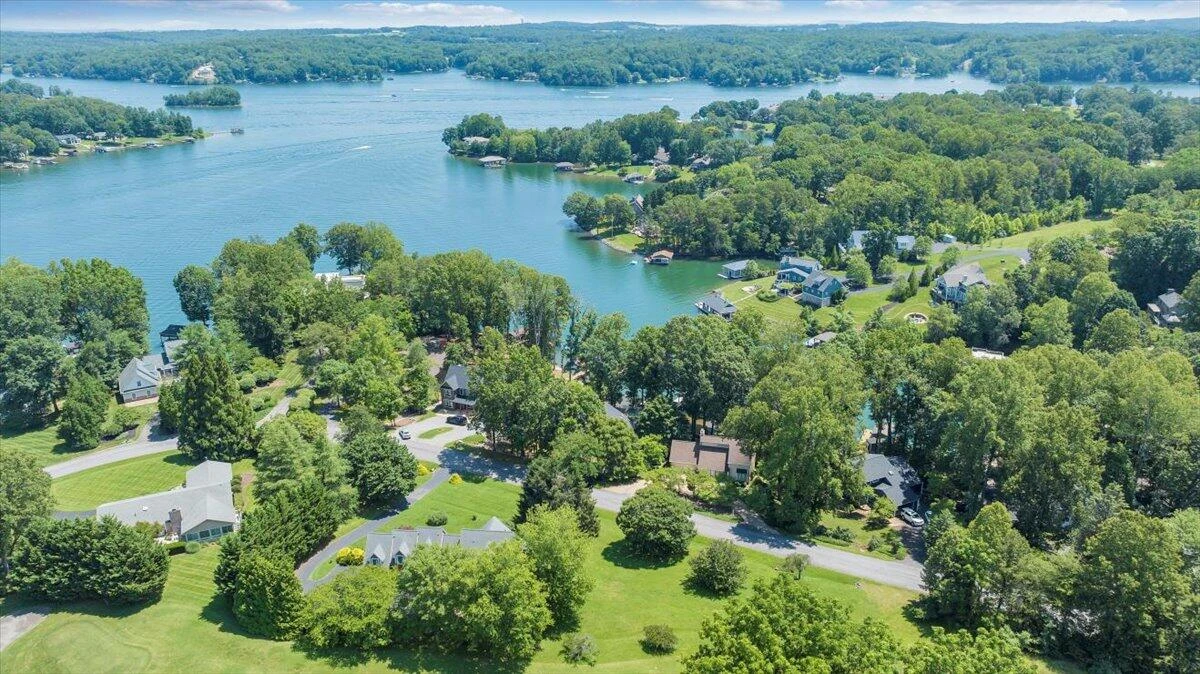 428 Anchor DR - Photo 90