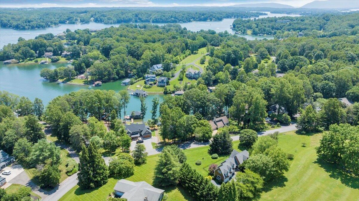428 Anchor DR - Photo 91