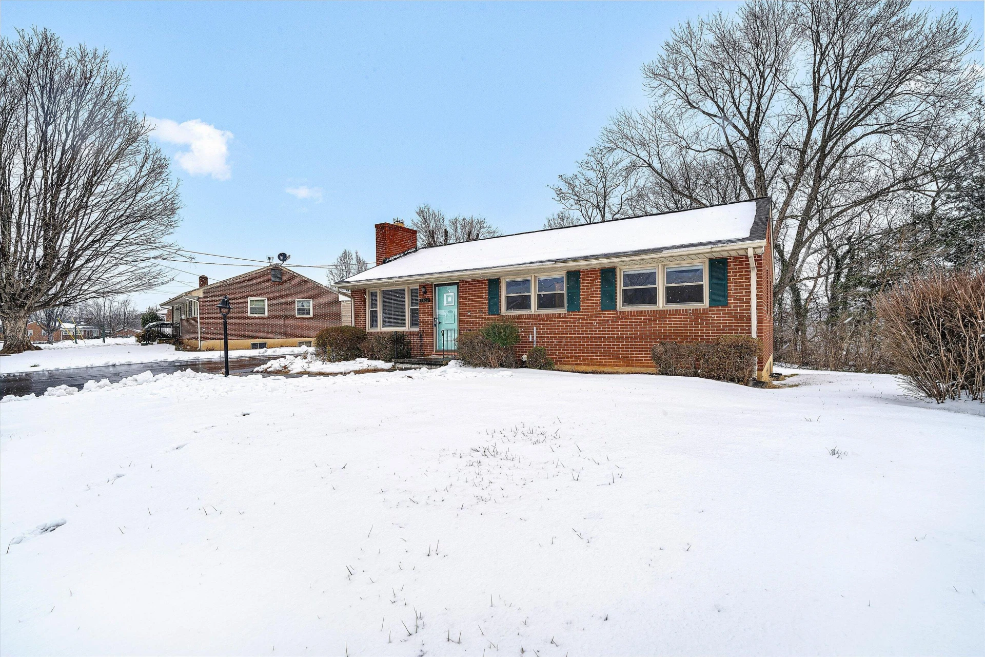 2409 Rollingwood DR - Photo 2